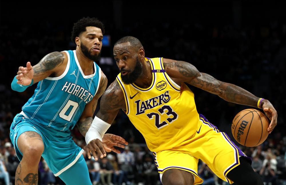 引起广泛的 引起广泛的