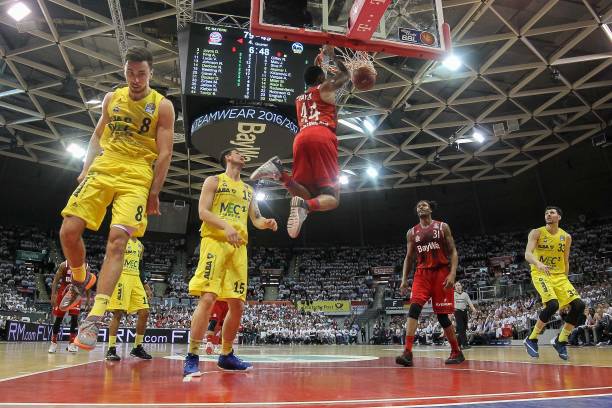 任何令人瞩 任何令人瞩